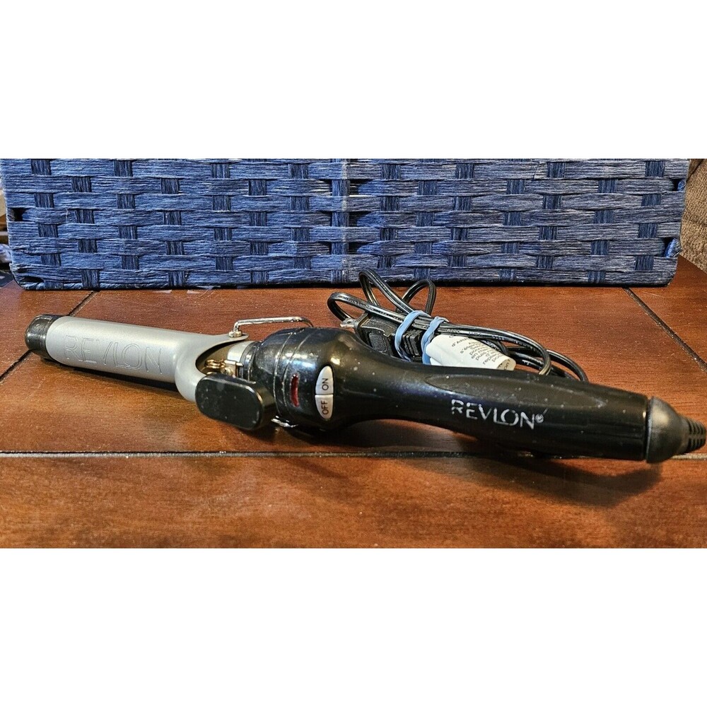 Revlon Perfect Hair Styling Curling Iron Model RV051 Tested/Working pre-owned